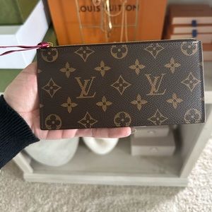 LV authentic monogram felicie zippy pouch ONLY … never used